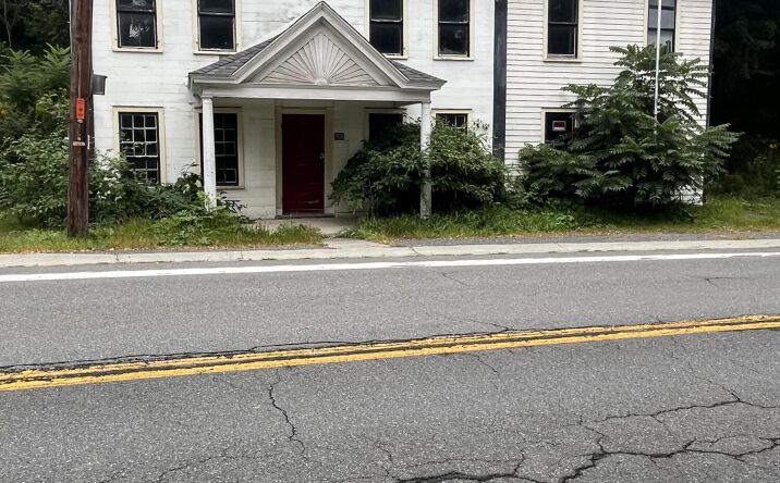 7838 Route 81, Oak Hill