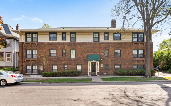 108 Pierce Street, St Paul