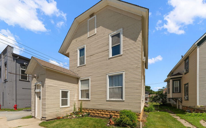 17 N Michigan - 141 E Main St, La Crosse