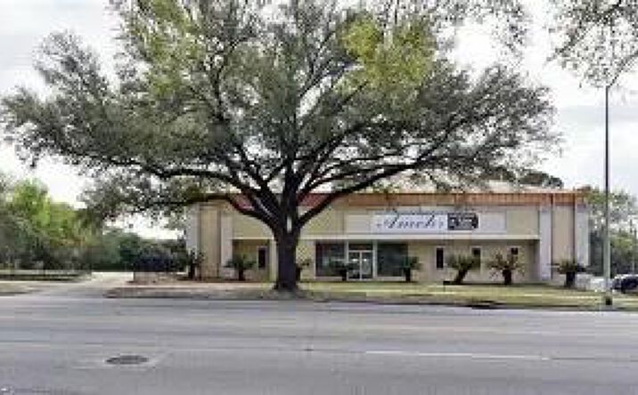 610 W Oglethorpe Blvd, Albany
