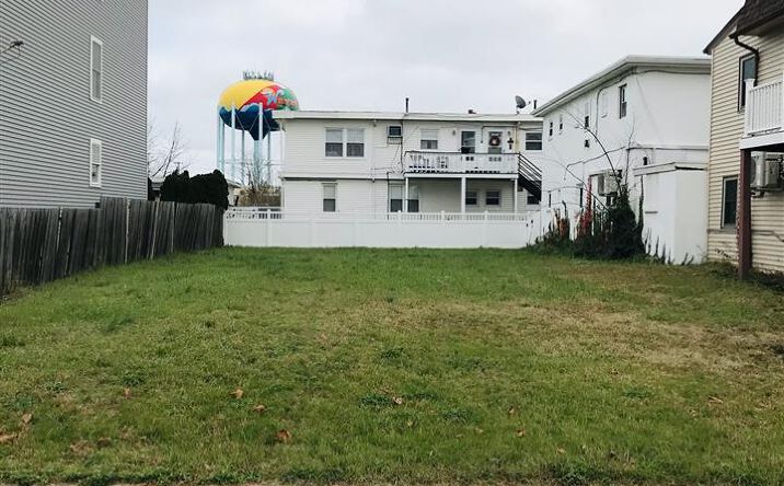 3815 Arctic Avenue, Wildwood