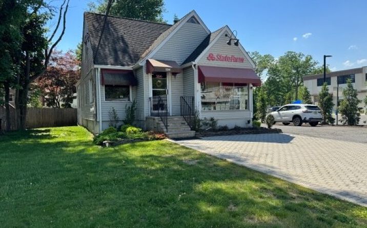 104 S Livingston Ave, Livingston