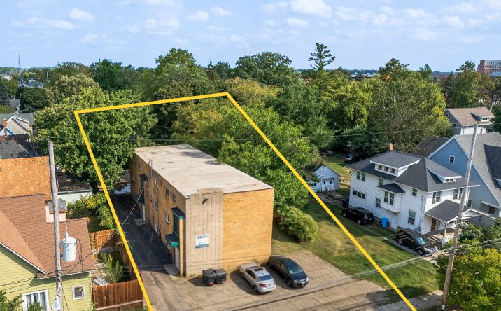 826 N Walnut St, Lansing