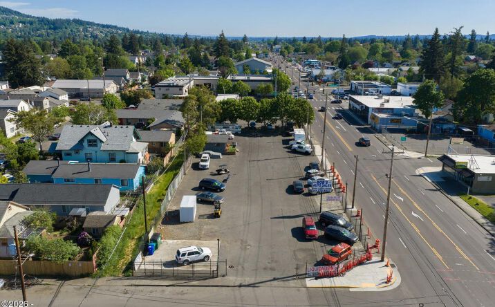 5826 SE 82nd Avenue, Portland