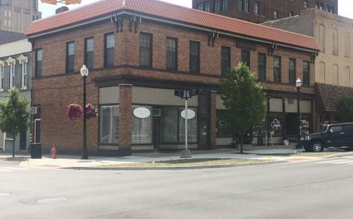 137-145 N JACKSON ST, Jackson