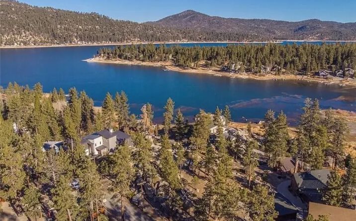 831 Cove Drive, Big Bear Lake