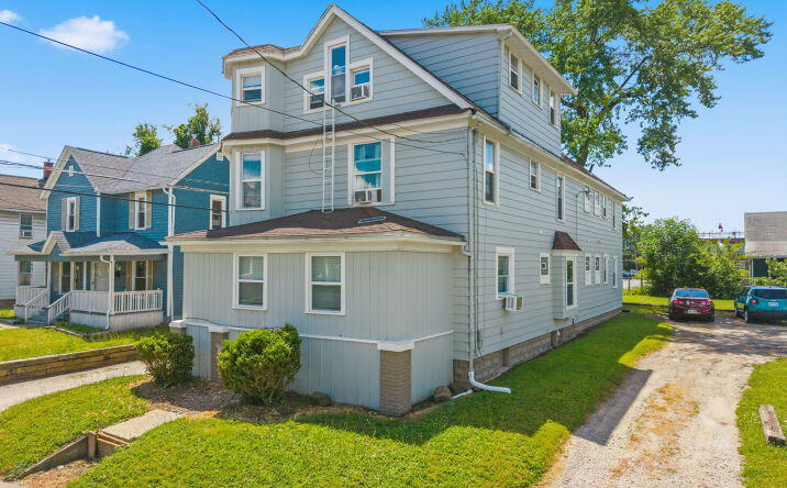 246 5th Street Northwest, Barberton