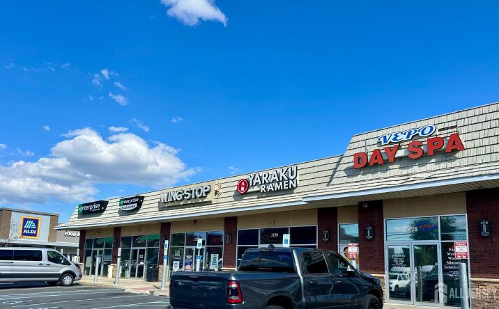 2130 Lincoln Highway, Edison