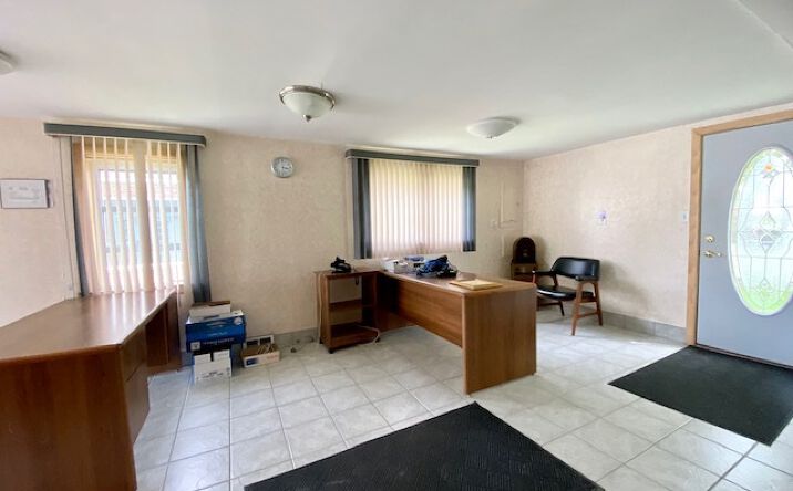 1640 Bayshore Road, Villas