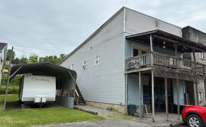 503 River St, Gassaway
