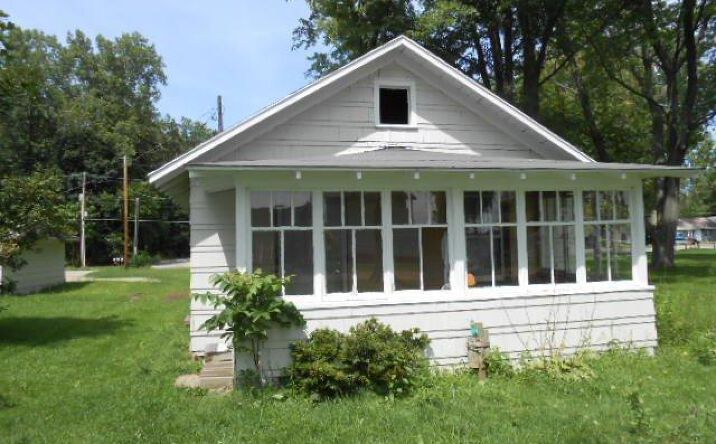 5563 Paw Paw Lake Road, Coloma