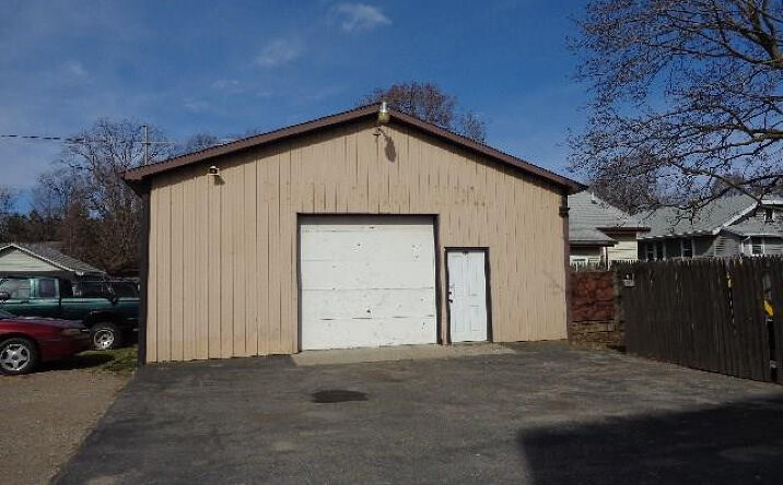 1822 SPRING ARBOR RD, Jackson