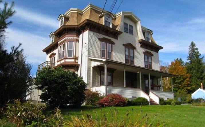 465 CHAPEL ST, LEE