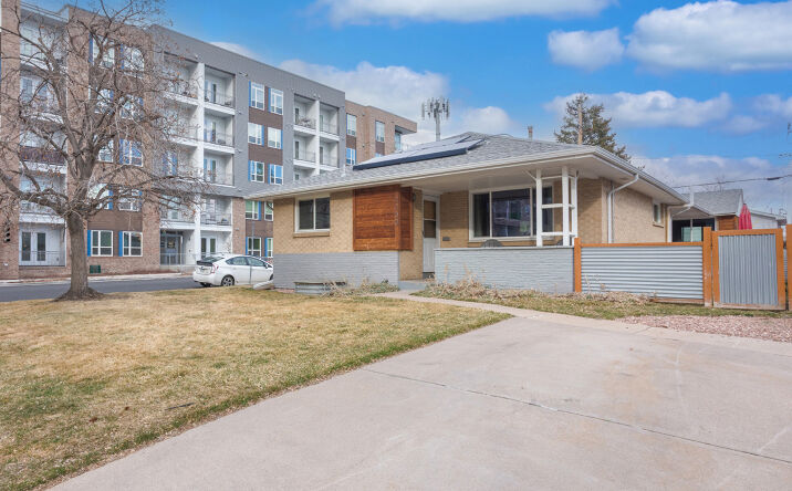 2200 S Cherry St, Denver