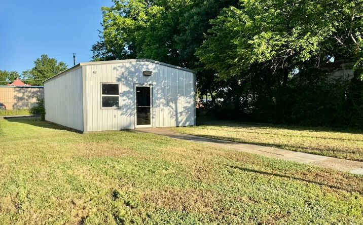 6 S Main St, Krebs