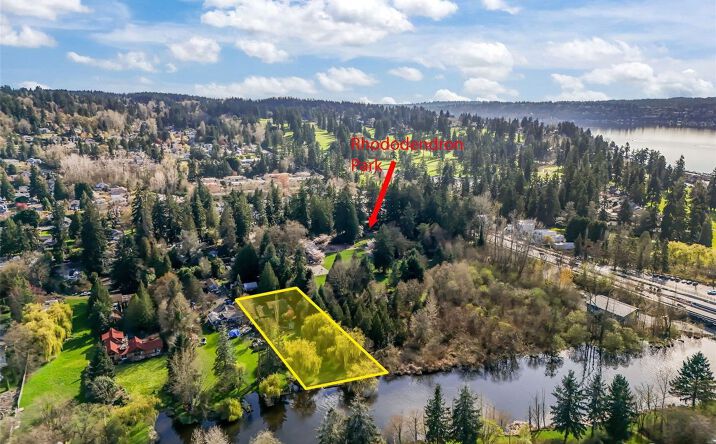 17050 70th Avenue Northeast, Kenmore