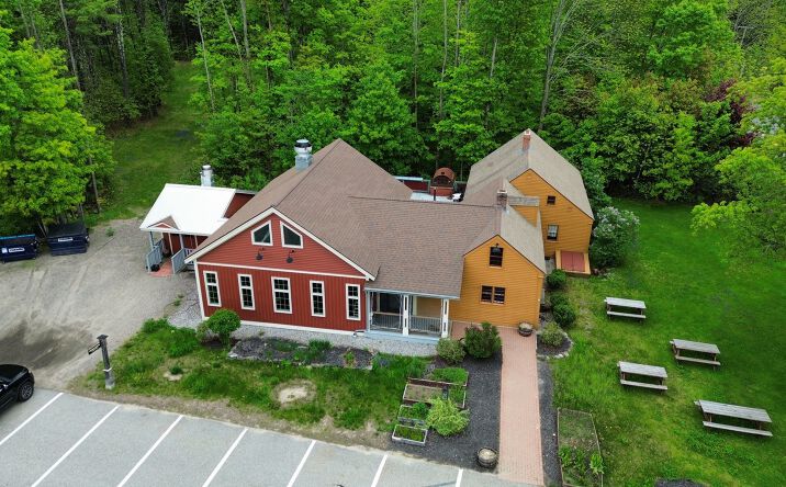 1420 Long Plains Road, Buxton