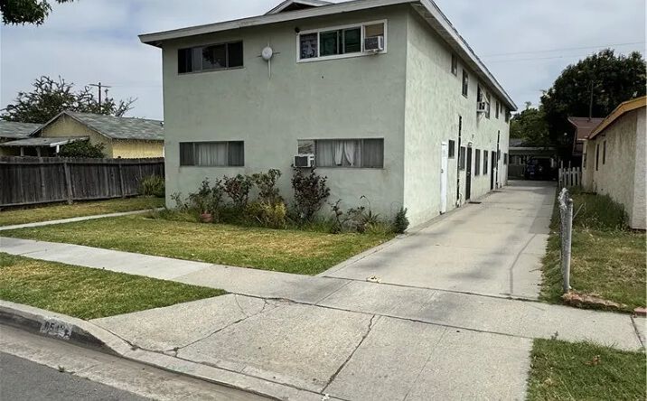 6547 Fry, Bell Gardens