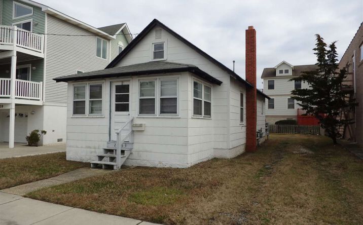 2169 Ocean Drive, Avalon