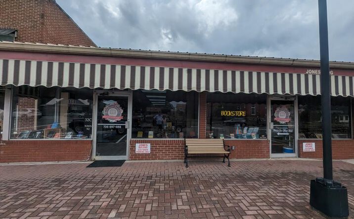 32 Town Square, Blairsville