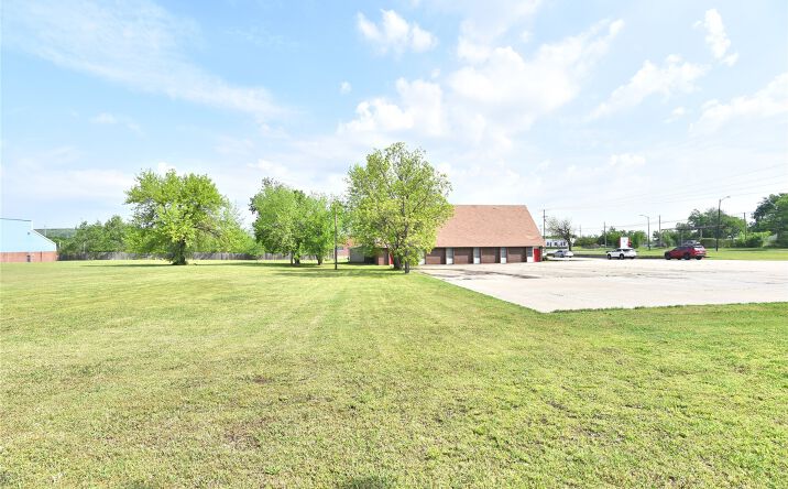 5460 N Peoria Avenue, Tulsa