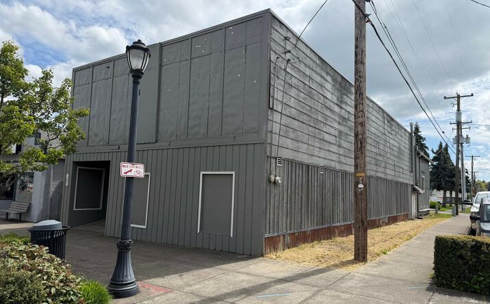 187 W Oregon Ave, Creswell