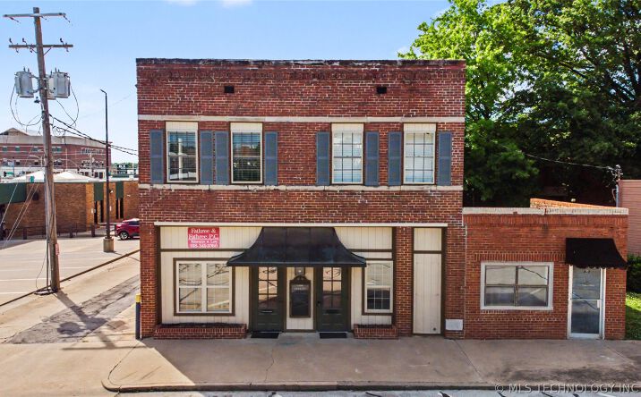 121 S Muskogee Avenue, Claremore