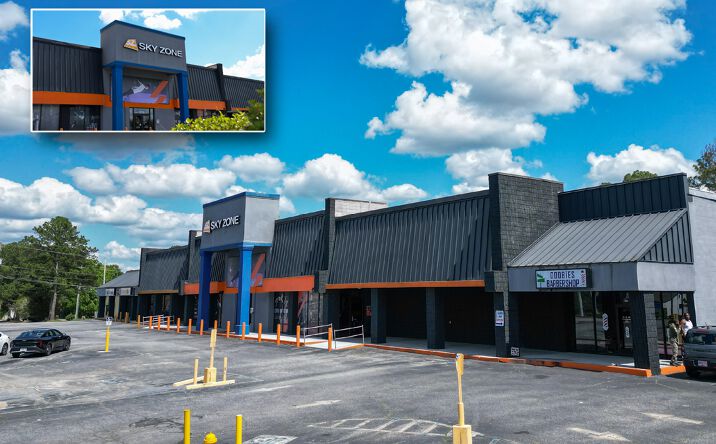 Reece Crossing Shopping Center, Columbus