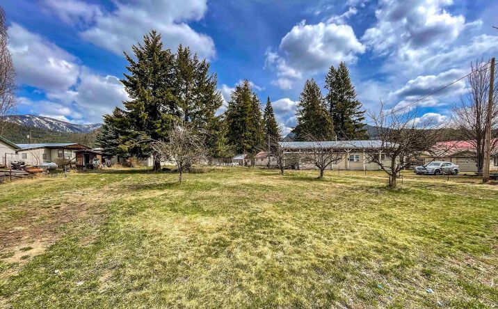 400 Highway 200, Clark Fork