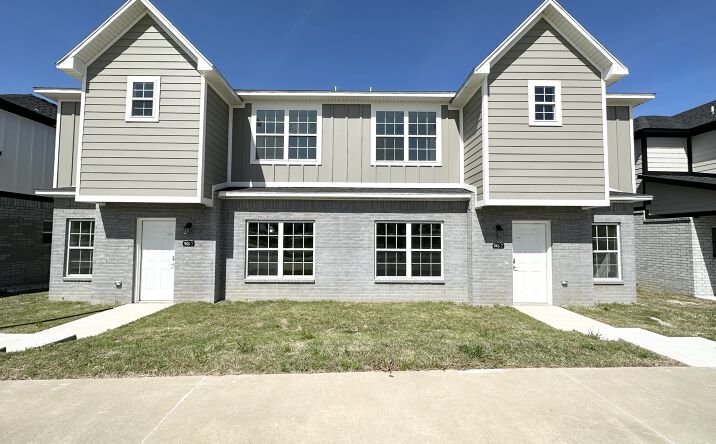 4235 Santa Fe, Fayetteville