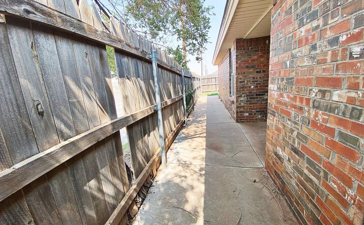 532 N Clinton Ave, Lubbock