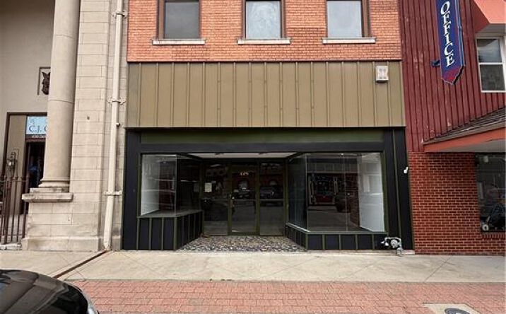 428 Delaware Street, Leavenworth