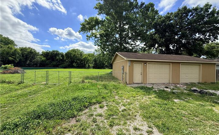 9800 S Noland Road, Kansas City