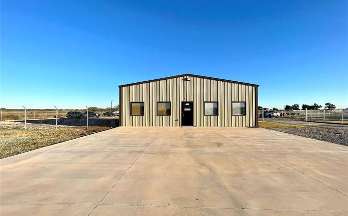 404 W Pikes Peak Road, Chickasha