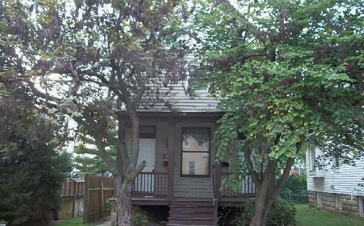 Globe Avenue, Norwood