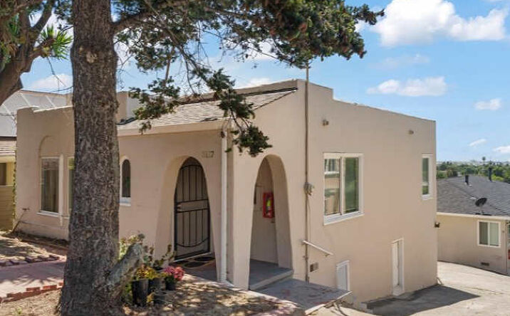 8117 Ney Avenue, Oakland
