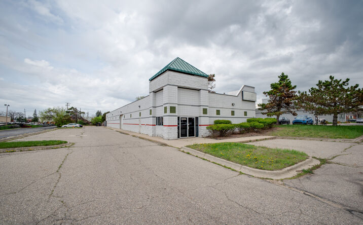 4359 HIGHLAND RD, WATERFORD