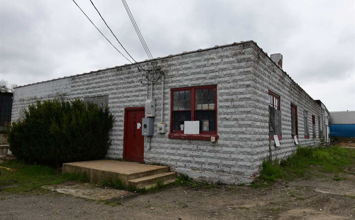 2419 E MICHIGAN AVE, Jackson