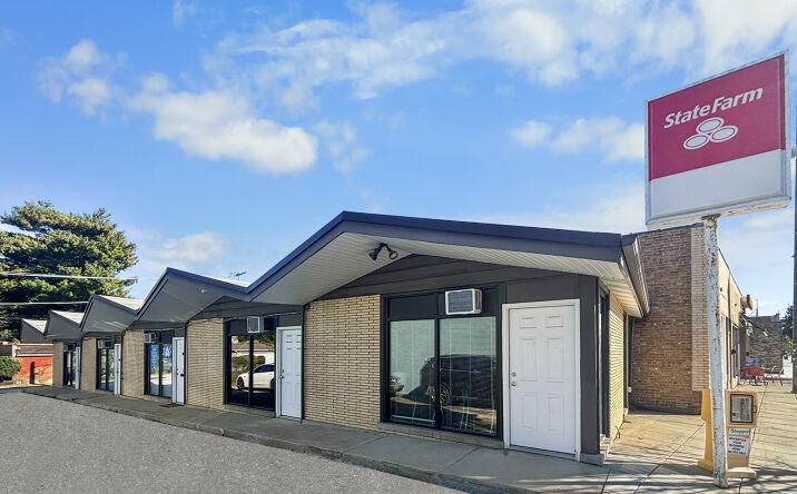 3436 Ridge Road 1-5, Lansing