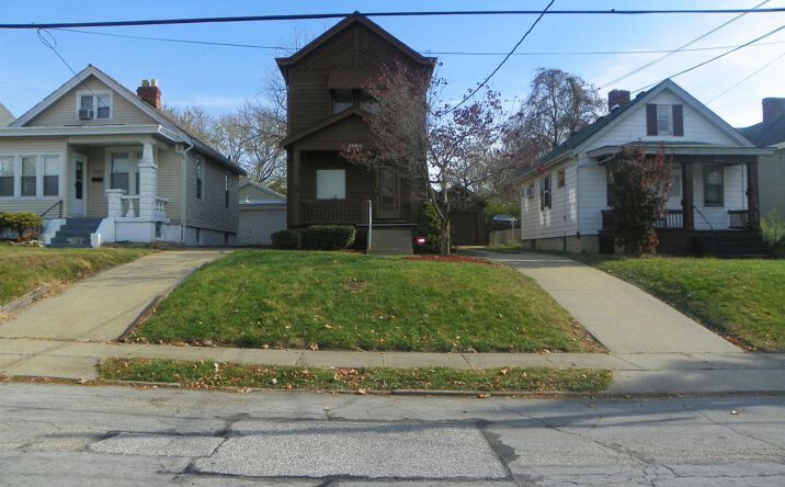Davis Avenue, Cheviot