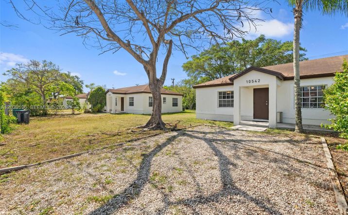10532 SW 182nd St, Miami