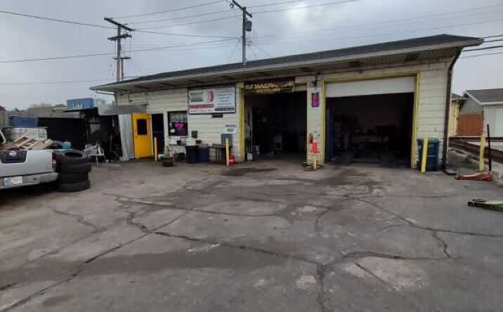 6430 Calumet Avenue, Hammond
