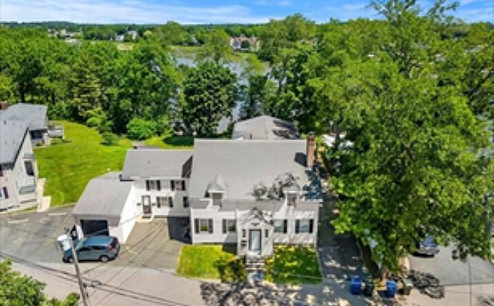 39 Needham Rd, Danvers