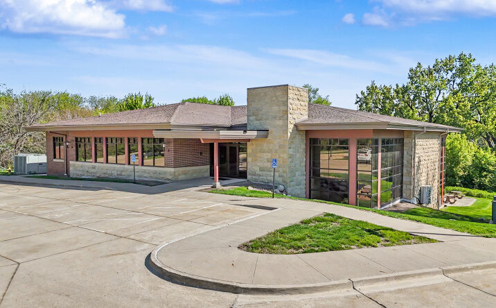 2680 Berkshire Parkway, Clive
