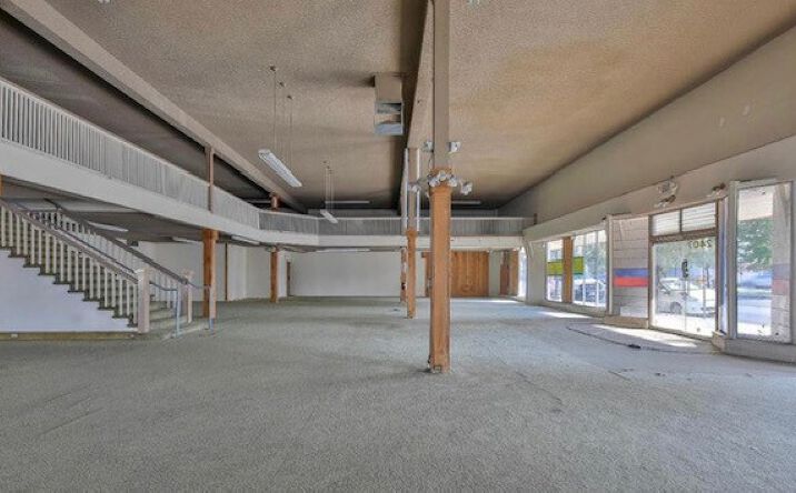 2407 CHESTER AVE, BAKERSFIELD