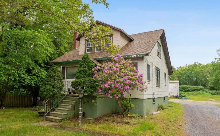 1205 RT 9 S, Cape May Court House