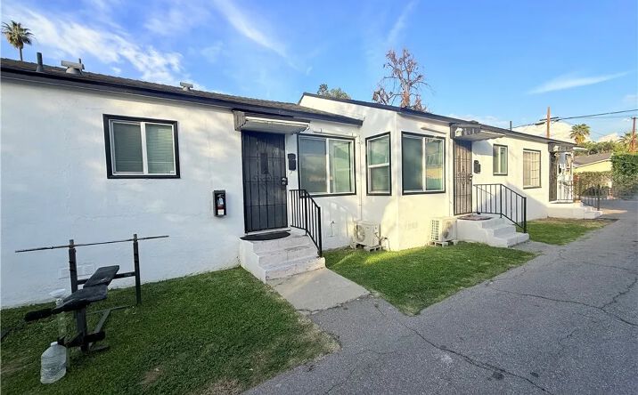 1758 Lincoln, Pasadena