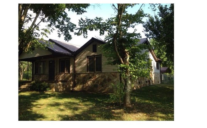 8535 W Hwy 64, Murphy