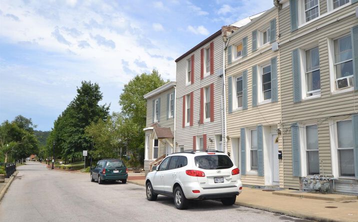 40 N Front Street, Ripley