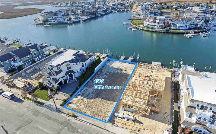 4506 Fifth Avenue, Avalon